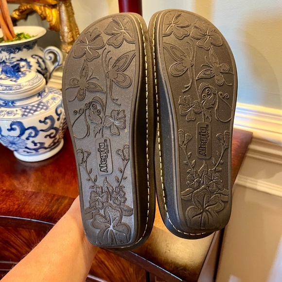 Womens Alegria Feliz Bronze Metallic Mary Jane Flats Shoes Size 38 or 8 - 8.5 - Picture 7 of 7